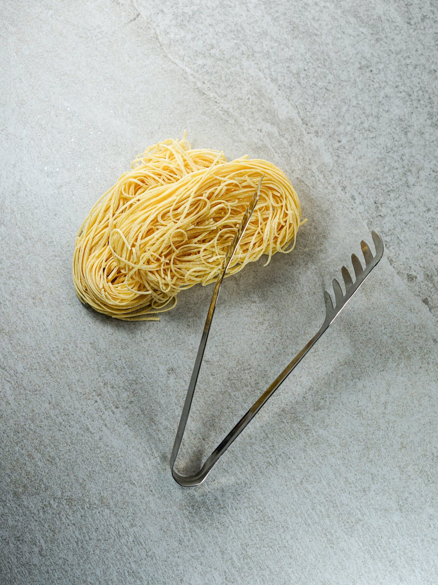 Pasta tongs
