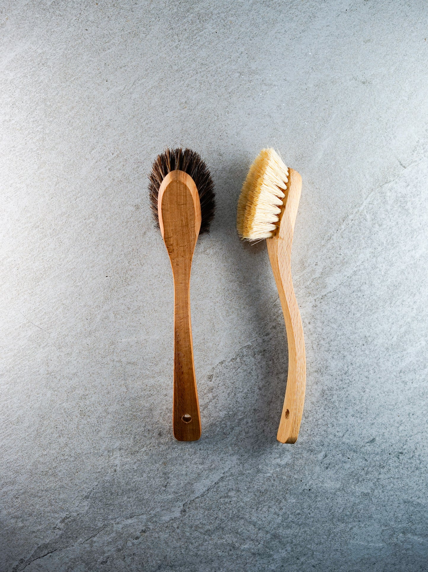 Dish brush