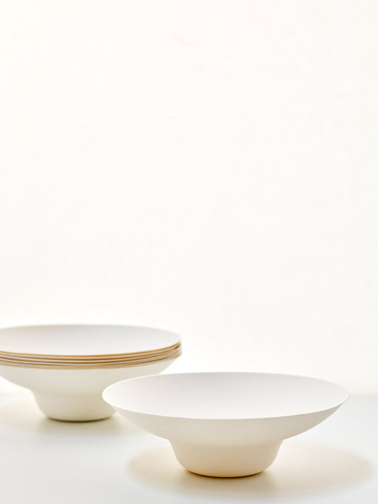 White, semi-deep plate