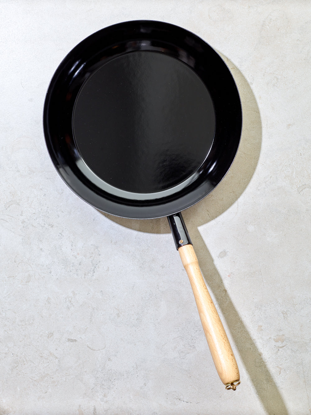 Frying pan large
